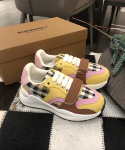 现货发售Burberry巴宝莉儿童_17380