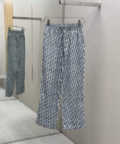 新品CD白色和蓝色桑蚕丝斜纹面