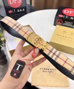 小主推荐   实物拍摄，巴宝莉自_7773