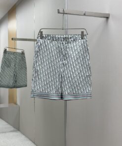 (一套不拆)新品CD白色和蓝色_574