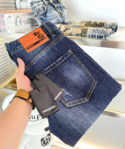 主推Dsquared2第二次方商标_3834