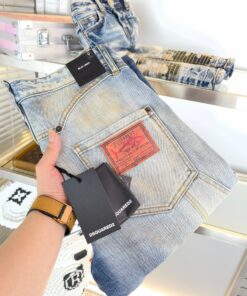 主推Dsquared2第二次方商标_3844