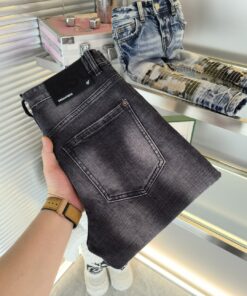 主推Dsquared2第二次方商标_3940