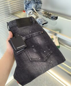 主推Dsquared2第二次方商标_3979
