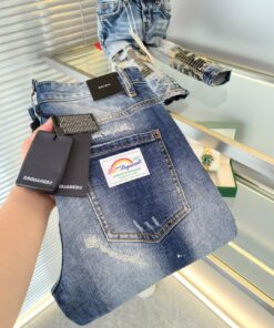 主推Dsquared2第二次方商标_3982